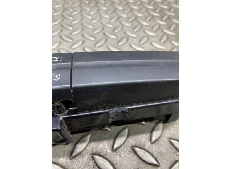 Кнопка аварийной сигнализации к Mercedes Sprinter, 2007г.