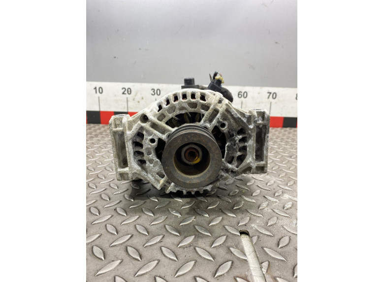 Генератор к Opel Vectra, 2005г.