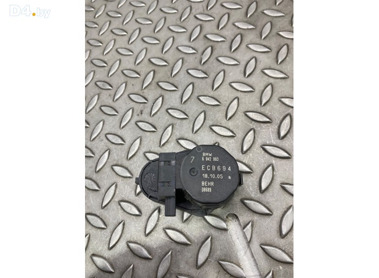 Моторчик заслонки печки к BMW 5E60/E61 undefined г.