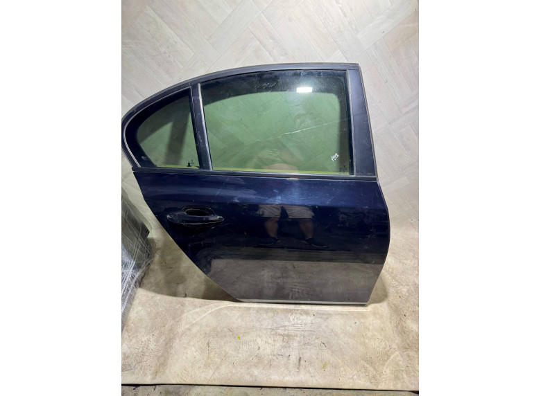 Дверь задняя правая к BMW 5 E60/E61, 2005г.