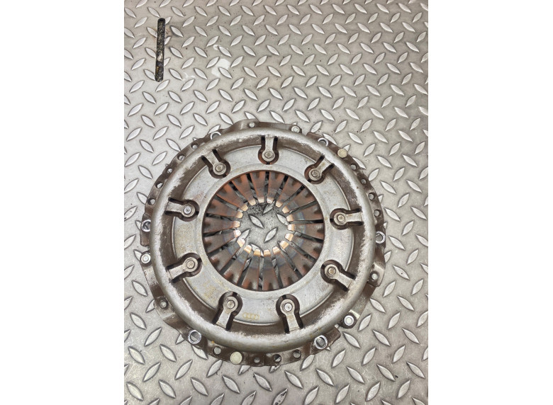 Комплект сцепления к Volkswagen Passat, 1998г.