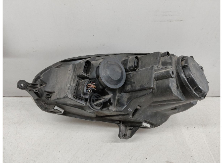 Фара правая к Volkswagen Golf, 2007г.