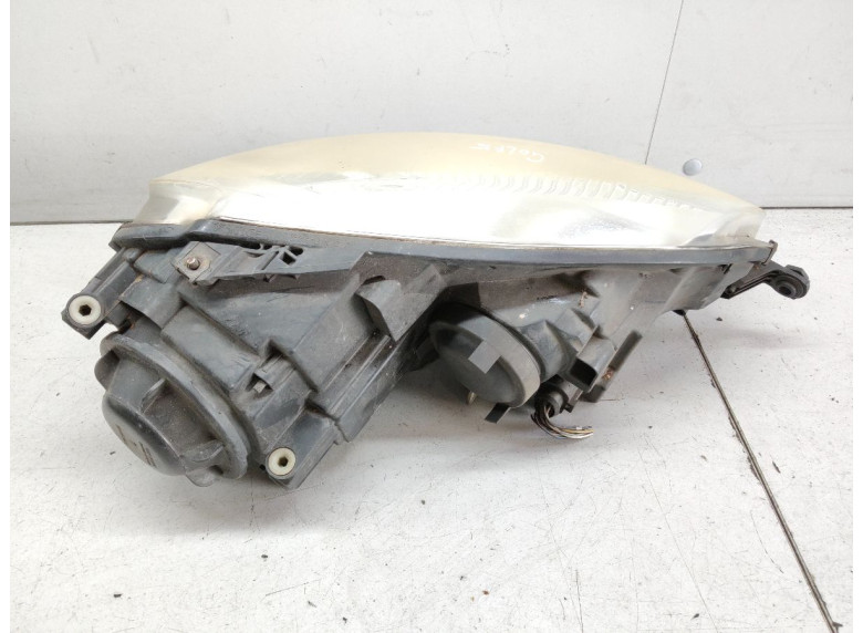 Фара левая к Volkswagen Golf, 2004г.