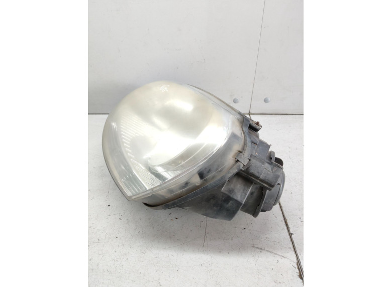 Фара левая к Volkswagen Golf, 2004г.