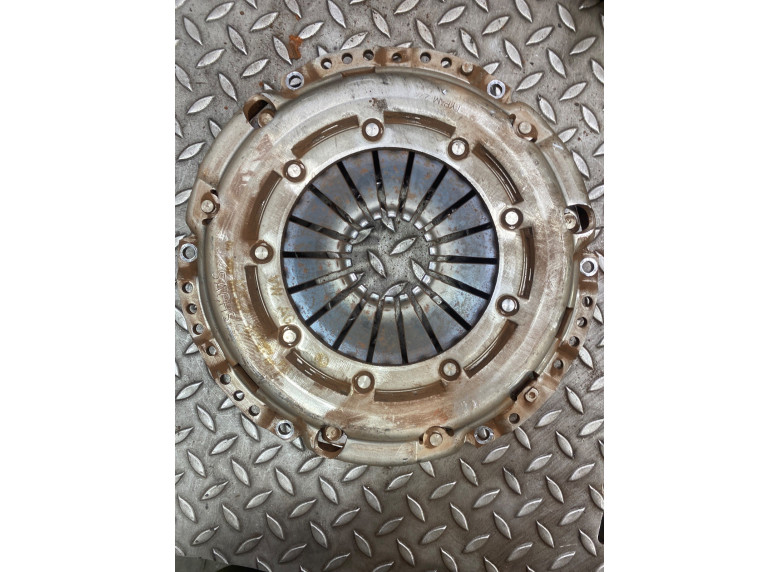 Комплект сцепления к Volkswagen Golf, 2015г.