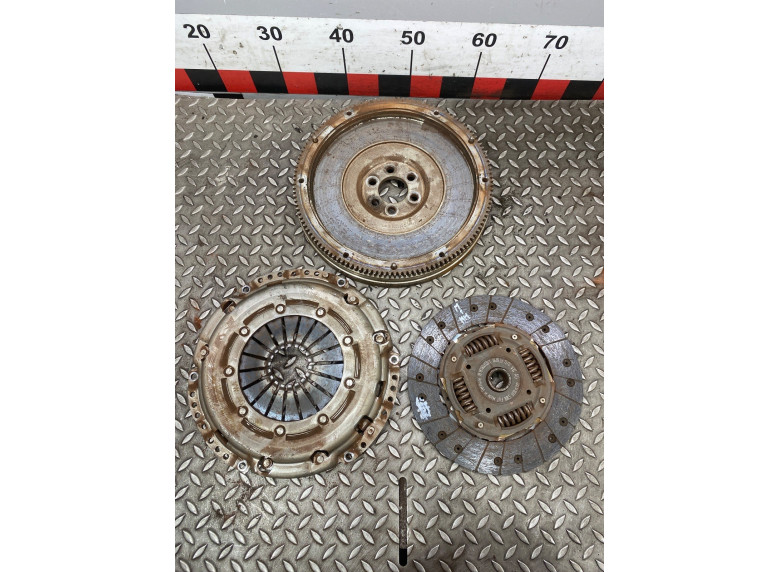 Комплект сцепления к Volkswagen Golf, 2015г.