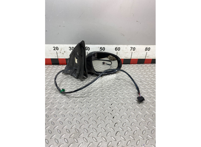Зеркало наружное правое к Volkswagen Golf, 2007г.