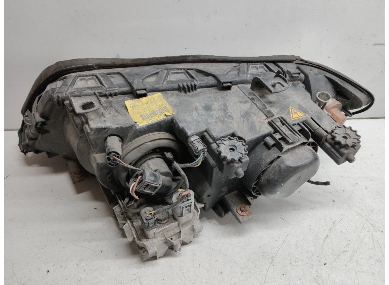 Фара правая к BMW 3 E46, 2003г.