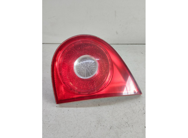Фонарь крышки багажника правый к Volkswagen Golf, 2007г.