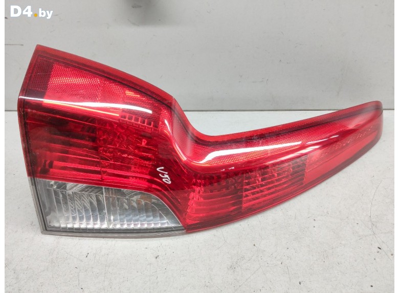 Фонарь задний левый к Volvo V50 undefined г.