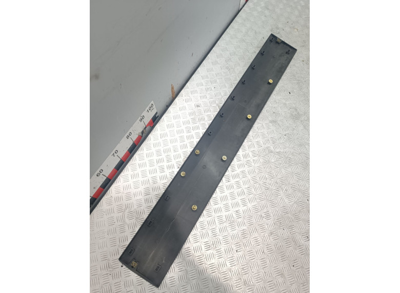 Молдинг крыла заднего левого к Mercedes Sprinter, 2008г.