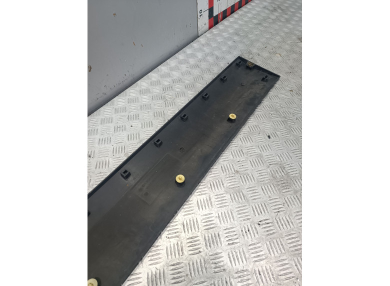 Молдинг крыла заднего левого к Mercedes Sprinter, 2008г.