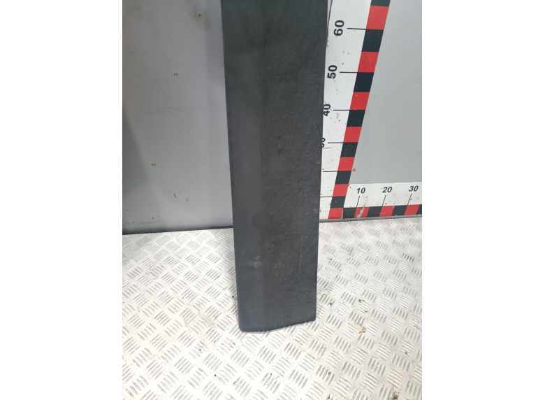 Молдинг двери задней правой к Mercedes Sprinter, 2008г.