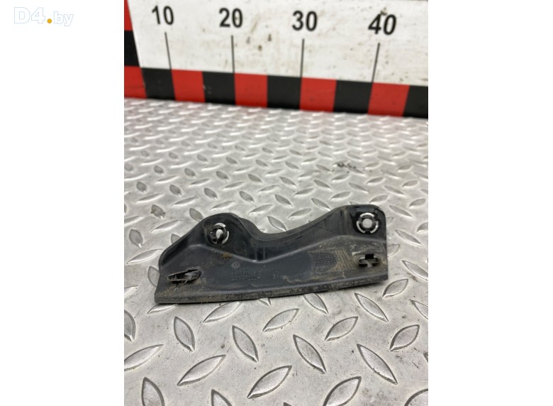 Кронштейн крепления бампера переднего к Volkswagen Passat undefined г.