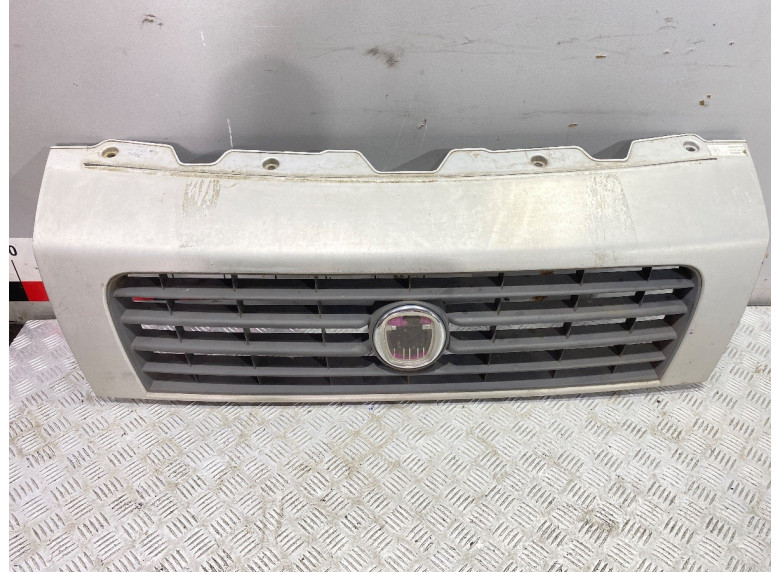 Решетка радиатора к Fiat Ducato, 2008г.