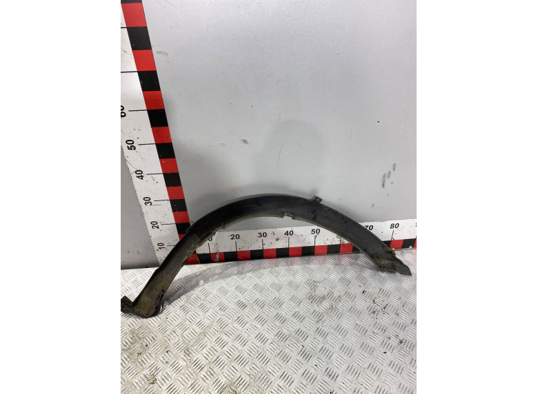 Молдинг крыла переднего левого к Iveco Daily, 2008г.