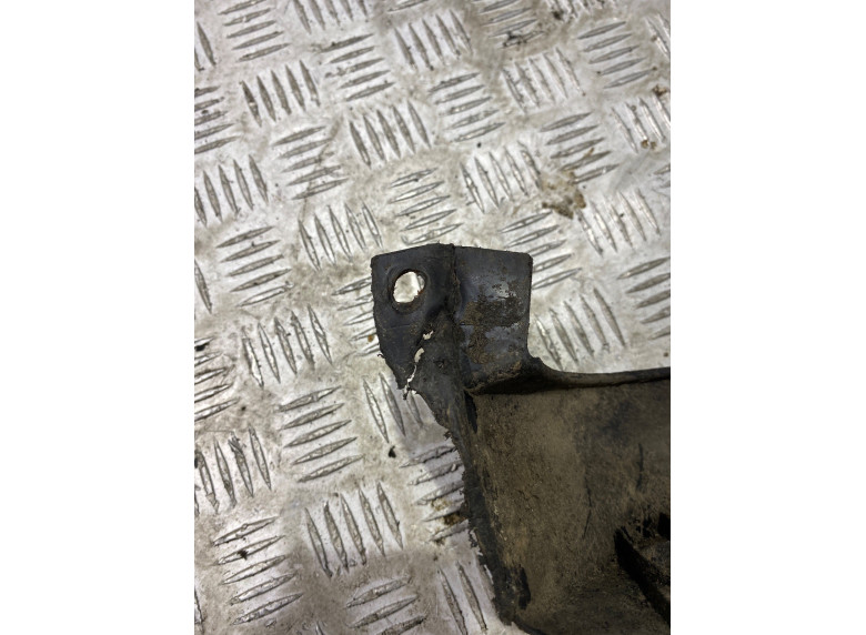 Молдинг крыла переднего левого к Iveco Daily, 2008г.