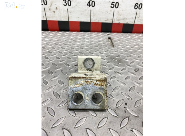 Петля двери передней левой к Volkswagen Transporter undefined г.