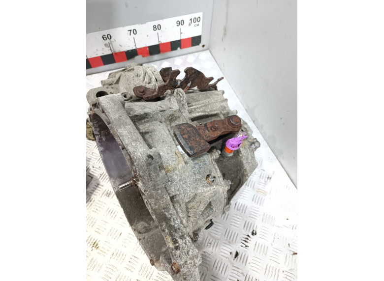 КПП механическая (МКПП) к Opel Vivaro, 2006г.