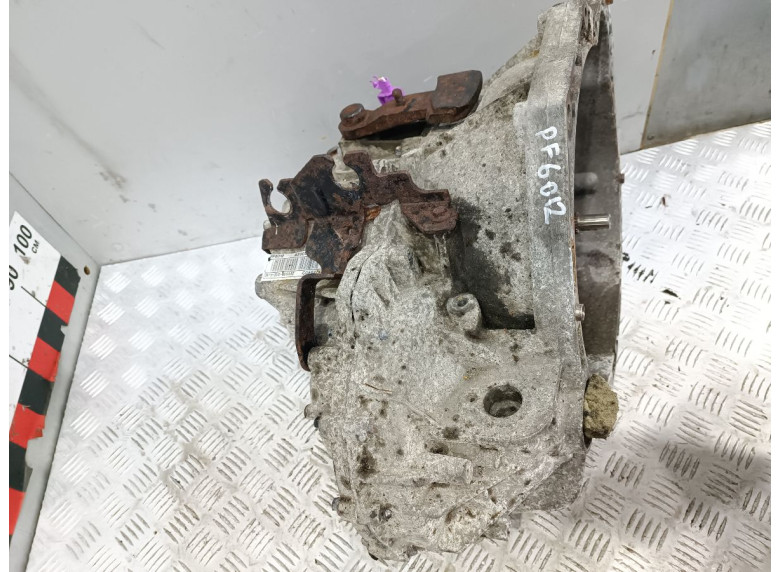 КПП механическая (МКПП) к Opel Vivaro, 2006г.