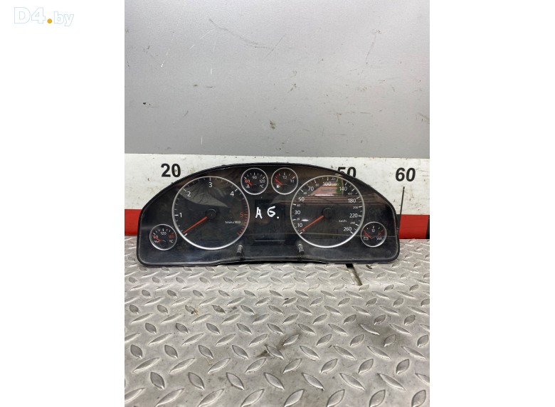 Щиток приборов (приборная панель) к Audi A6 undefined г.