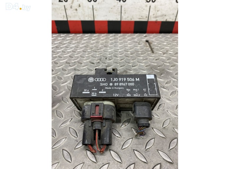 Блок управления вентилятором радиатора к Volkswagen Golf undefined г.