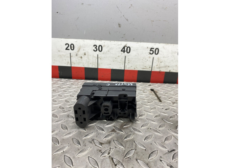 Переключатель света к Opel Vectra, 2004г.