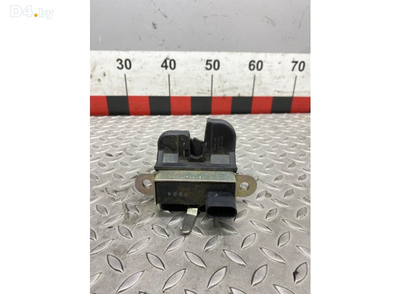 Замок багажника к Volkswagen Touran undefined г.