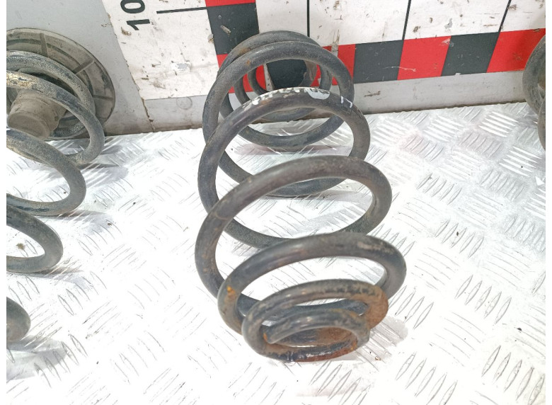 Пружина задняя к Opel Zafira, 2007г.