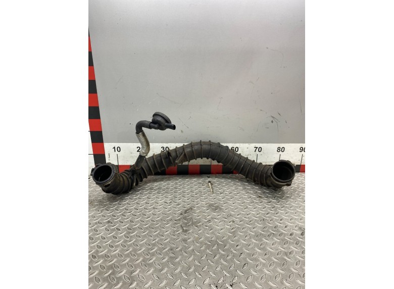 Патрубок интеркулера к Renault Master