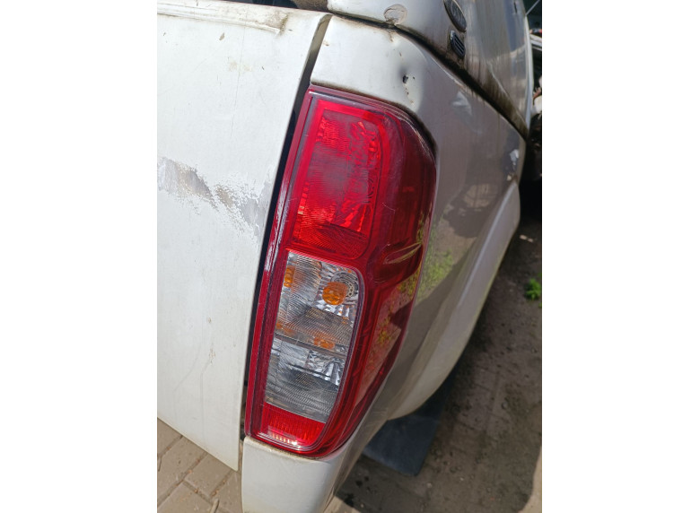 Фонарь задний правый к Nissan Navara, 2007г.