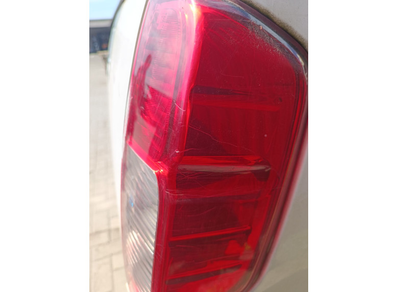Фонарь задний правый к Nissan Navara, 2007г.