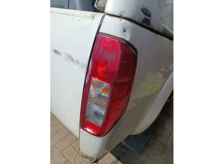 Фонарь задний правый к Nissan Navara, 2007г.
