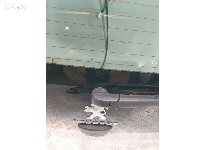 Моторчик заднего стеклоочистителя (дворника) к Peugeot 108 undefined г.