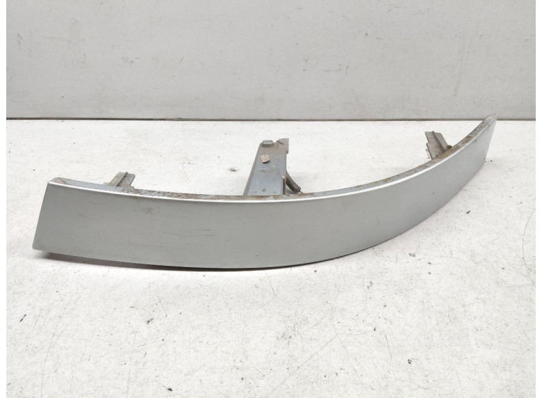 Накладка (ресничка) левой фары к Opel Movano, 2004г.