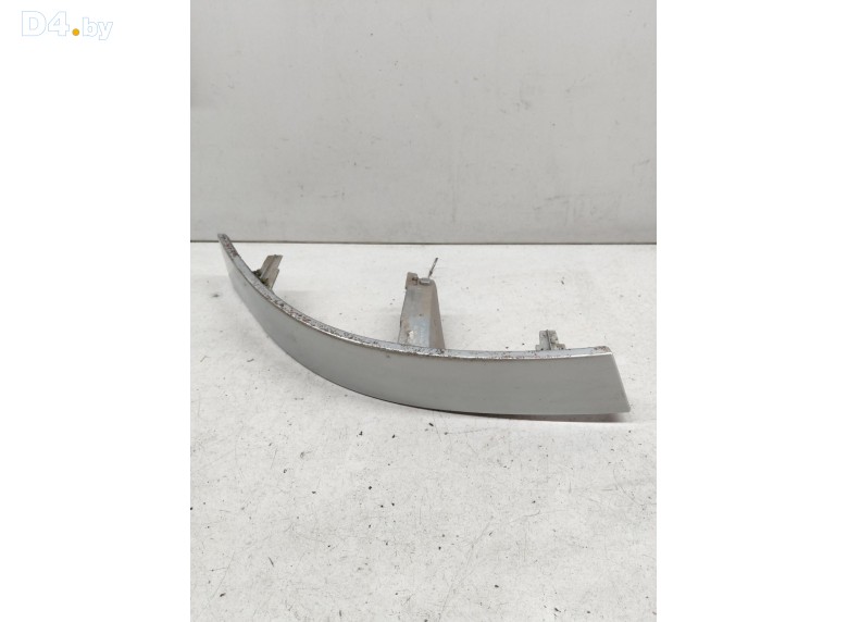 Накладка (ресничка) правой фары к Renault Master undefined г.