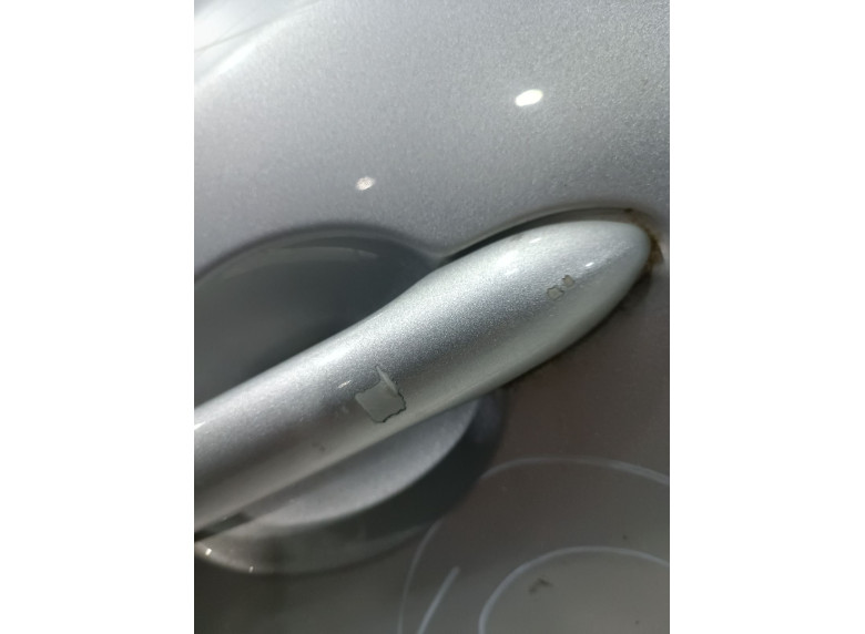 Ручка наружная передняя правая к Renault Latitude, 2010г.