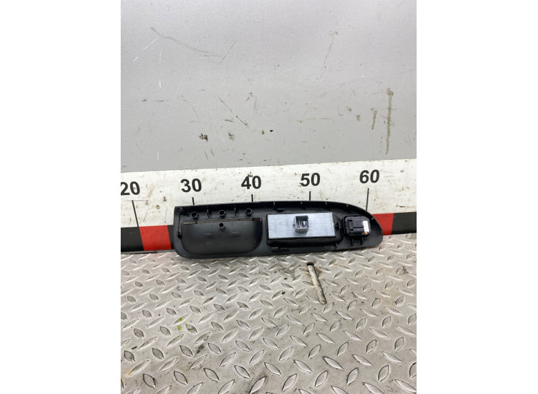 Блок управления стеклоподъемниками к Volkswagen Passat, 2007г.