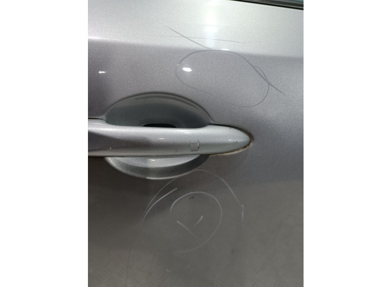 Дверь передняя правая к Renault Latitude, 2010г.