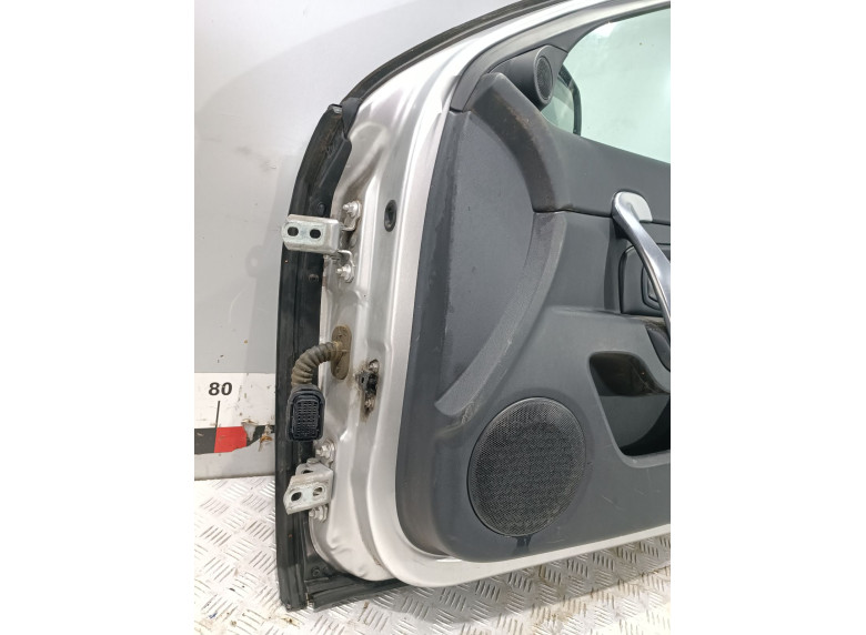 Дверь передняя правая к Renault Latitude, 2010г.