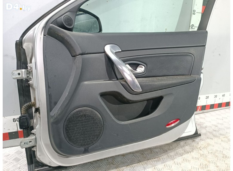 Обшивка двери передней правой (дверная карта) к Renault Latitude undefined г.