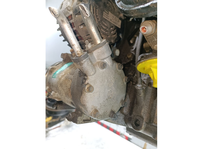 Компрессор кондиционера к Citroen C5, 2002г.