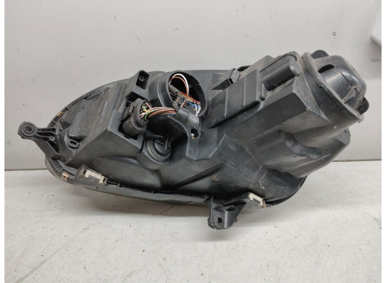 Фара правая к Volkswagen Golf, 2006г.