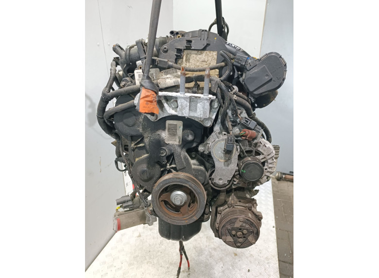 Двигатель к Volvo S40