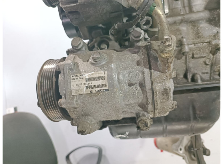 Компрессор кондиционера к Volvo S40