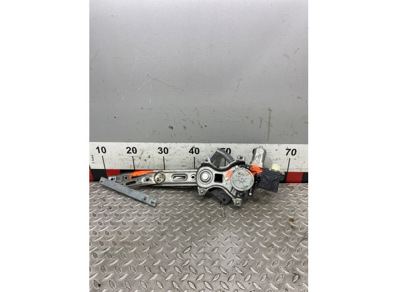 Стеклоподъемник передний левый к Hyundai i20, 2008г.