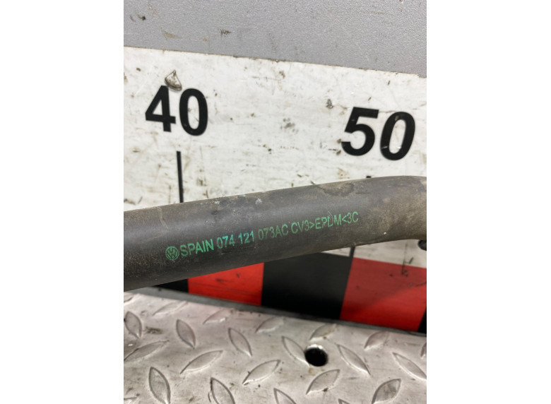 Патрубок отопителя (печки) к Volkswagen Transporter, 1998г.