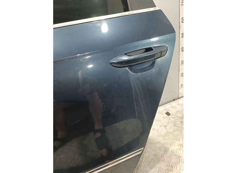 Дверь задняя левая к Volkswagen Passat, 2007г.