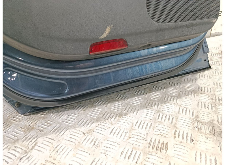 Дверь задняя левая к Volkswagen Passat, 2007г.