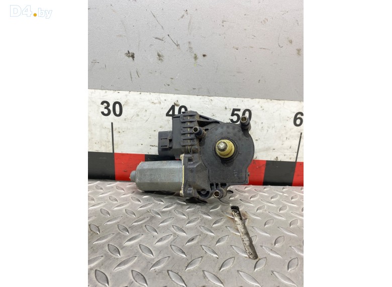 Моторчик стеклоподъемника передний левый к Audi A6 undefined г.